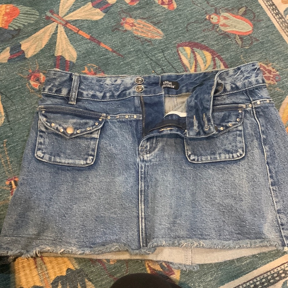 Social collision skirt from hot topic size - medium